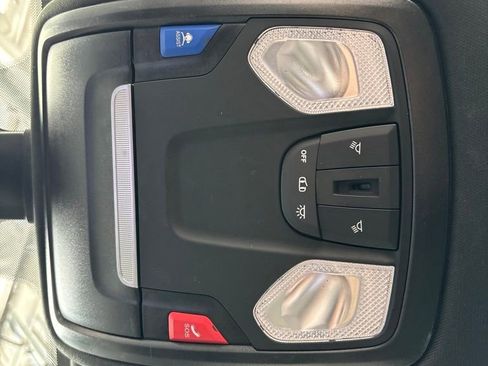 Used 2024 RAM 2500 Big Horn w/ Night Edition AWD/4WD image 42
