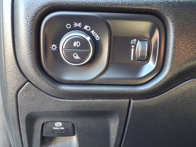 Used 2023 RAM 1500 Big Horn AWD/4WD image 28