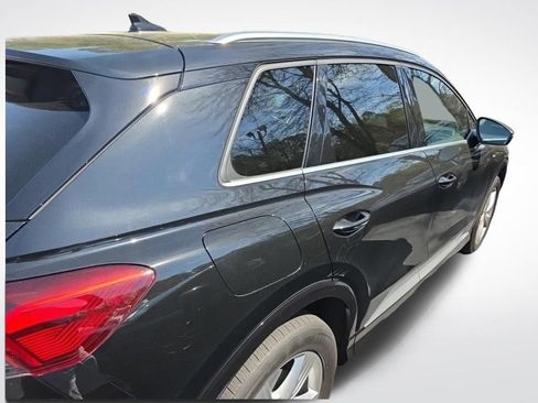 Used 2023 Audi Q4 e-tron Premium w/ Convenience Package image 6