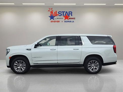 Used 2022 GMC Yukon XL Denali image 4
