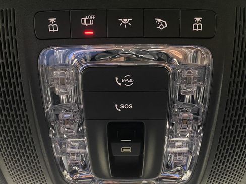 New 2026 Mercedes-Benz GLS 450 4MATIC image 31