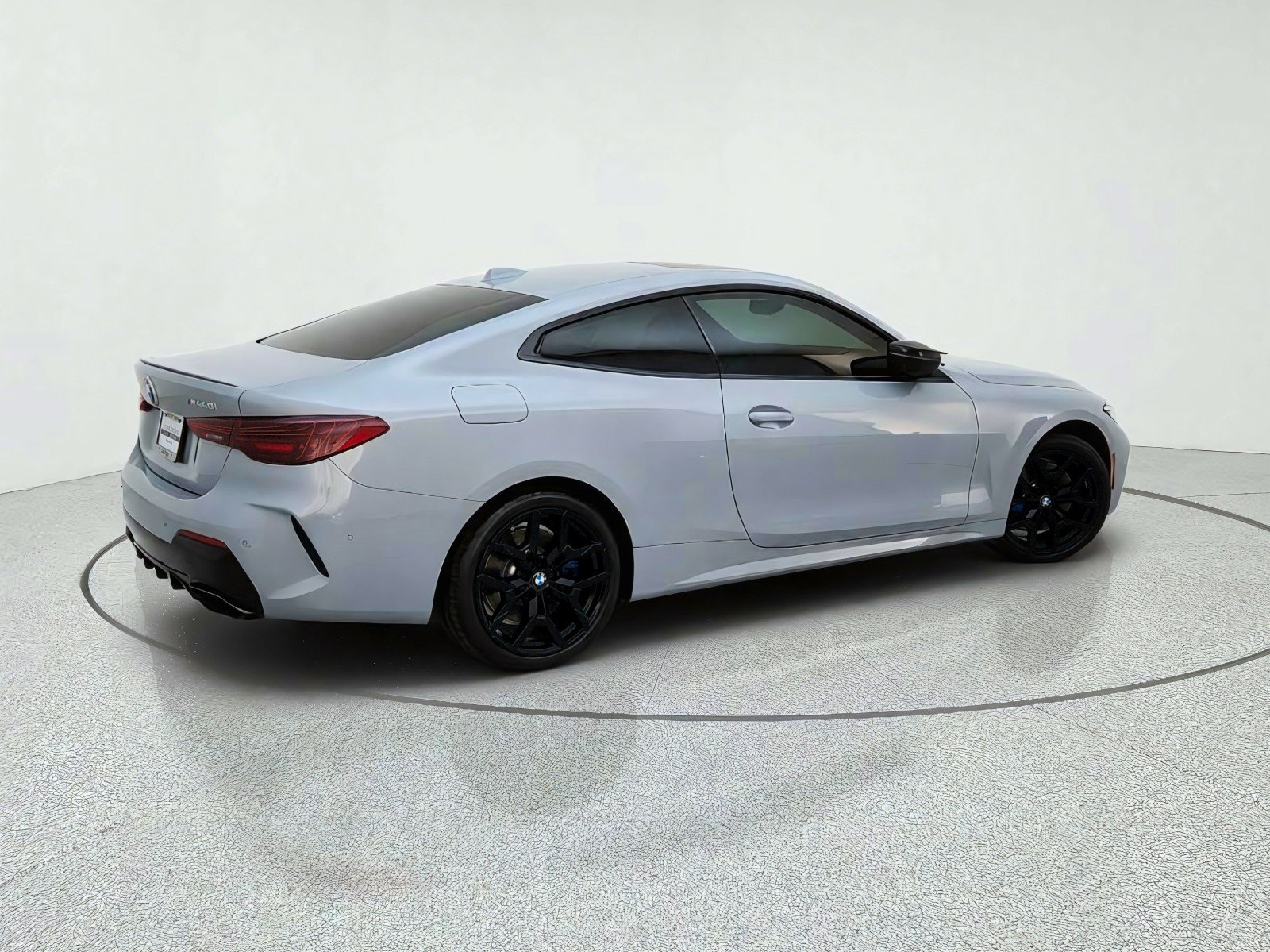 Used 2026 BMW 440i xDrive Coupe w/ Parking Assistance Package AWD/4WD image 8