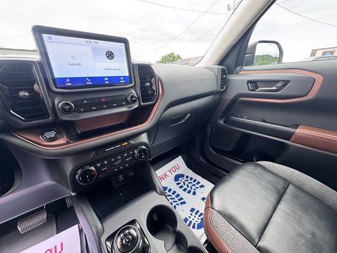 Used 2022 Ford Bronco Sport Outer Banks w/ Tech Package AWD/4WD image 23
