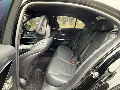 Used 2024 Mercedes-Benz C 300 4MATIC Sedan w/ AMG Line w/ Night Package image 16