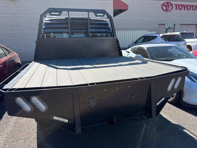 Used 2018 Nissan Titan SV w/ SV Convenience Package AWD/4WD image 10