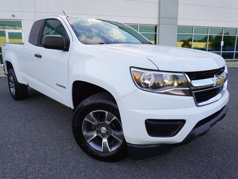 Used 2018 Chevrolet Colorado W/T w/ WT Convenience Package AWD/4WD image 1