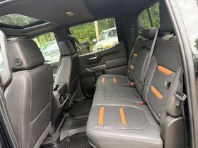 Used 2022 GMC Sierra 1500 AT4 w/ AT4 Premium Package AWD/4WD image 11