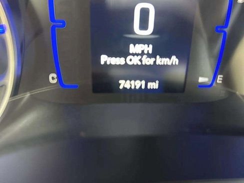 Used 2018 Chrysler Pacifica L image 8