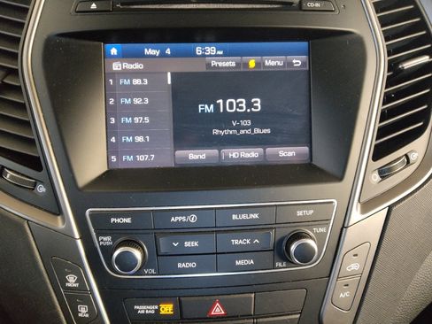 Used 2018 Hyundai Santa Fe Sport 2.0T FWD image 25