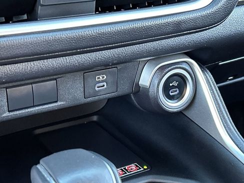 Used 2024 Toyota Grand Highlander FWD image 25