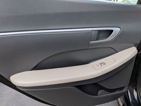 Used 2025 Hyundai Sonata SEL image 25