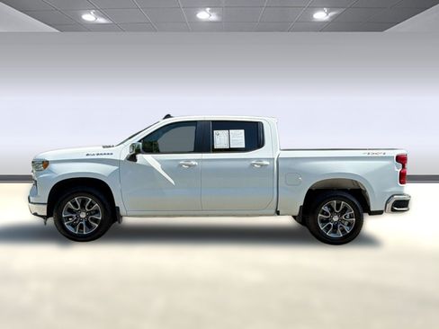 Used 2024 Chevrolet Silverado 1500 LT AWD/4WD image 2