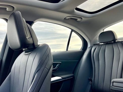 Certified 2025 Mercedes-Benz E 350 4MATIC Sedan image 23