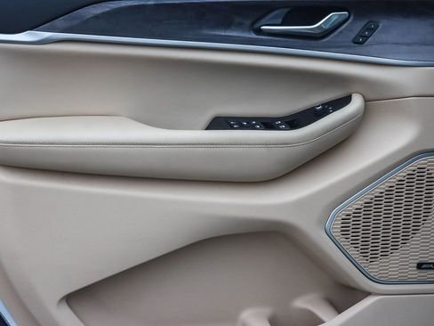 Used 2023 Jeep Grand Cherokee 4WD 4xe image 46