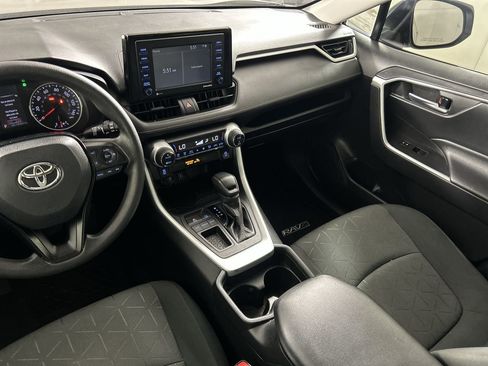 Used 2021 Toyota RAV4 XLE w/ Convenience Package image 23