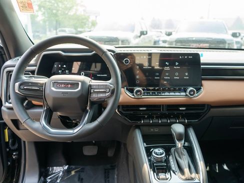 New 2026 GMC Canyon AT4 w/ Technology Plus Package AWD/4WD image 14