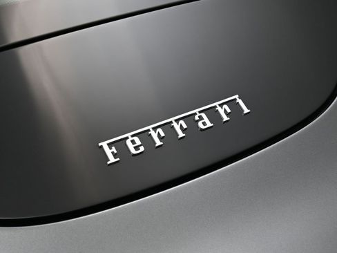 Used 2022 Ferrari Roma image 15