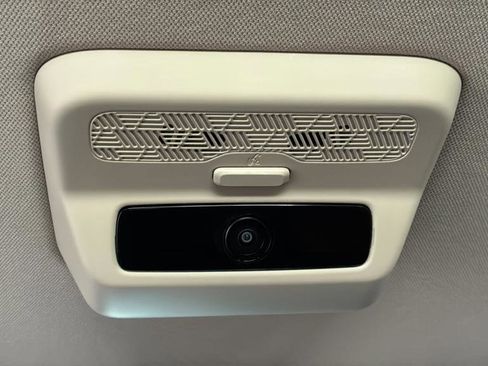 New 2026 Kia Carnival EX FWD image 38