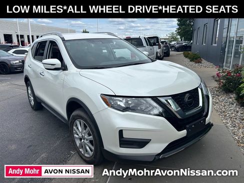 Used 2018 Nissan Rogue SV AWD/4WD image 1