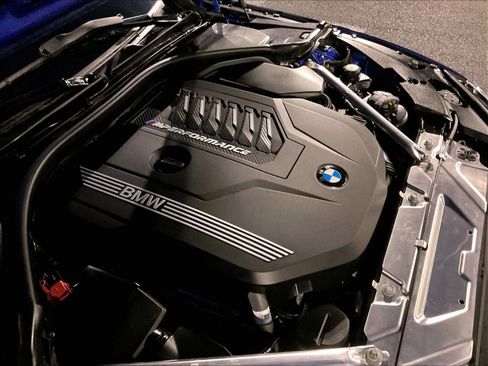 Used 2022 BMW M440i Coupe image 32