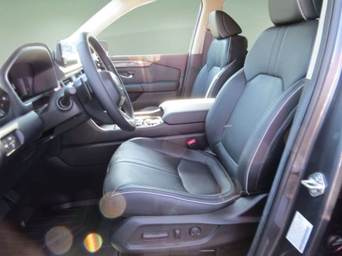 Used 2025 Honda Pilot Elite image 20