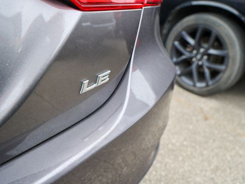 Used 2021 Toyota Camry LE image 11