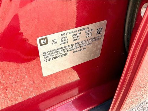 Used 2017 Chevrolet Malibu LT w/ Driver Confidence Package image 16