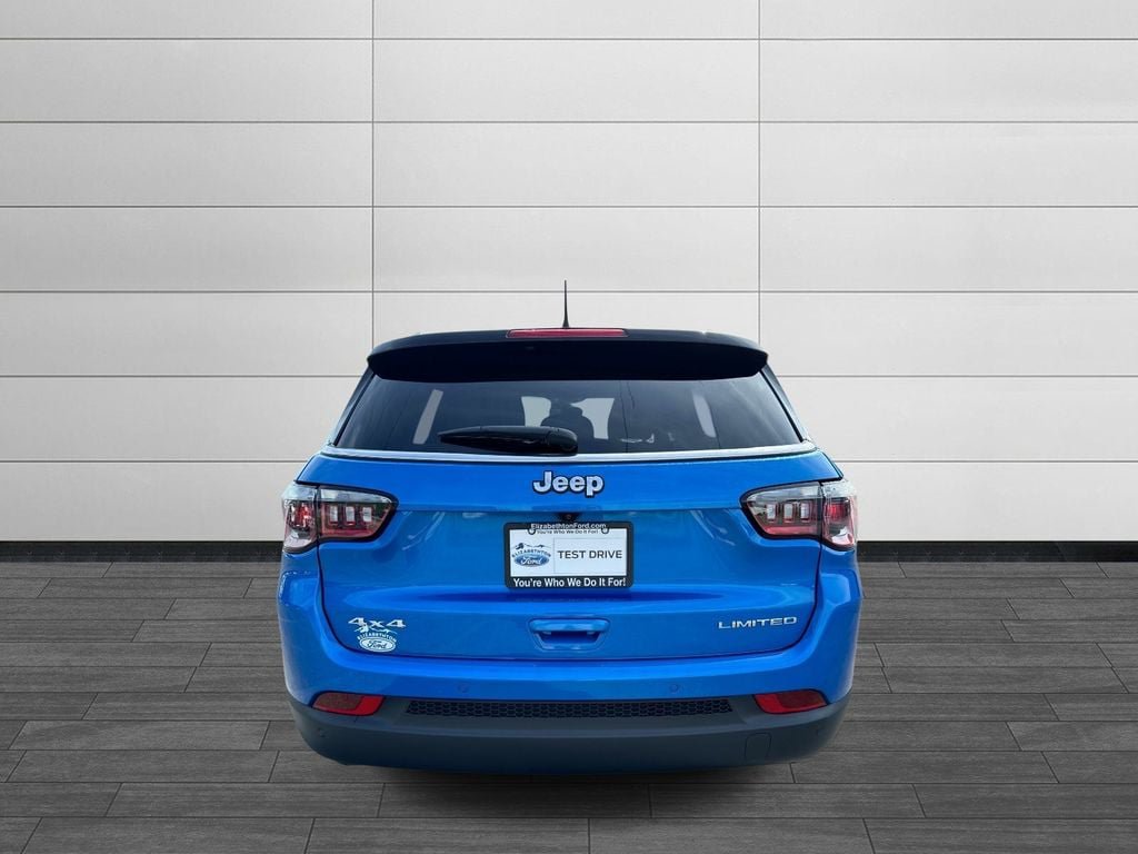 Used 2025 Jeep Compass Limited AWD/4WD image 4