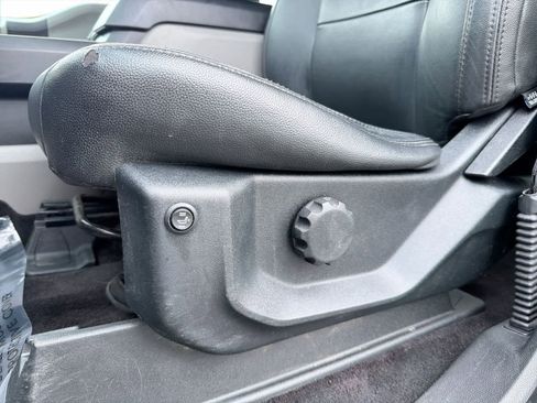 Used 2017 Ford F150 XL w/ Equipment Group 101A Mid image 18