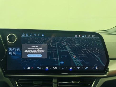 Used 2025 Chevrolet Equinox EV RS image 16