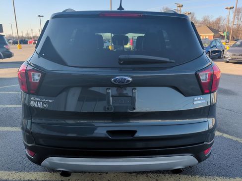 Used 2019 Ford Escape SEL image 6