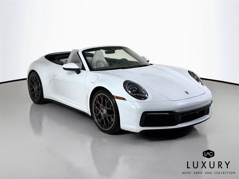 Used 2021 Porsche 911 Carrera S RWD image 3