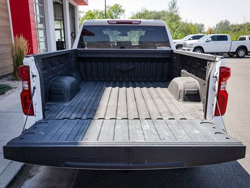 Used 2024 Chevrolet Silverado 1500 LT AWD/4WD image 5