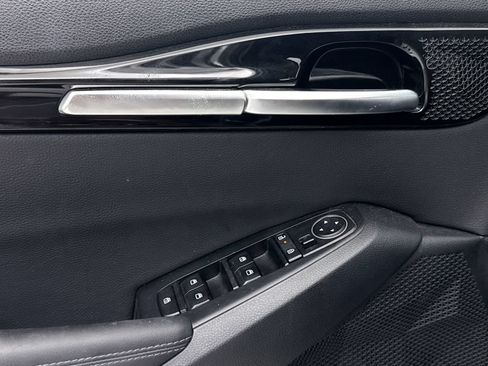 Certified 2024 Kia Seltos EX FWD image 27