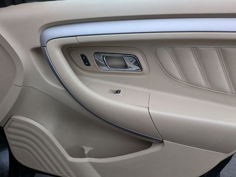 Used 2013 Ford Taurus SEL image 35