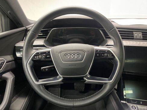 Used 2023 Audi e-tron Premium Plus AWD/4WD image 15