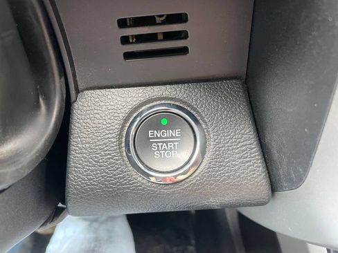 Used 2019 Ford F250 Lariat w/ Lariat Ultimate Package AWD/4WD image 42