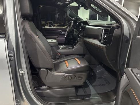 Used 2024 GMC Sierra 2500 AT4 w/ Technology Package image 30