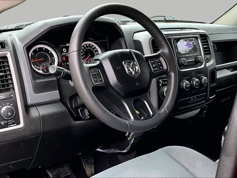 Used 2019 RAM 1500 Express AWD/4WD image 18