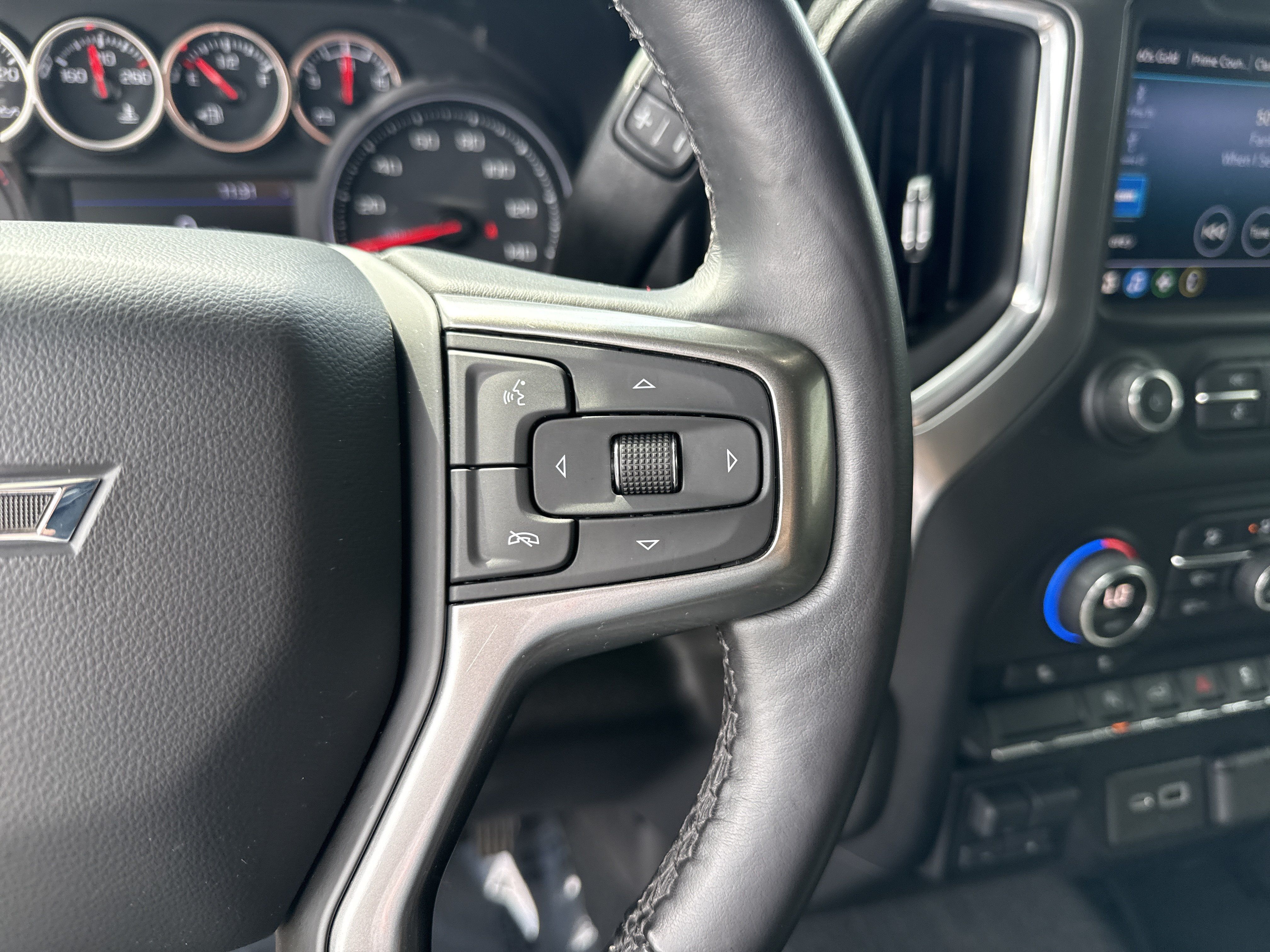 Used 2021 Chevrolet Silverado 1500 RST AWD/4WD image 19