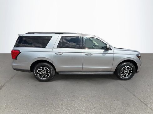 Used 2024 Ford Expedition Max XLT AWD/4WD image 7