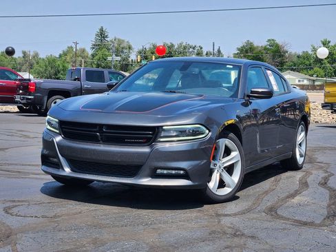 Used 2018 Dodge Charger SXT Plus w/ Quick Order Package 29J RWD image 1