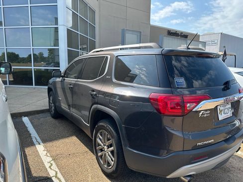Used 2018 GMC Acadia SLT FWD image 6