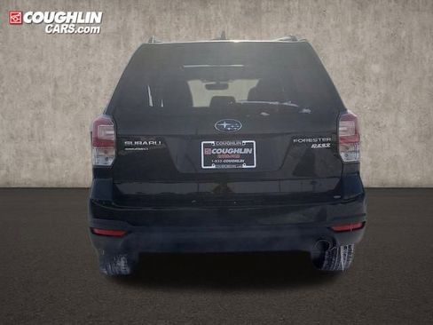 Used 2017 Subaru Forester 2.5i Touring image 6