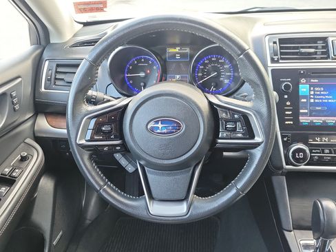 Used 2019 Subaru Outback 3.6R Limited AWD/4WD image 21