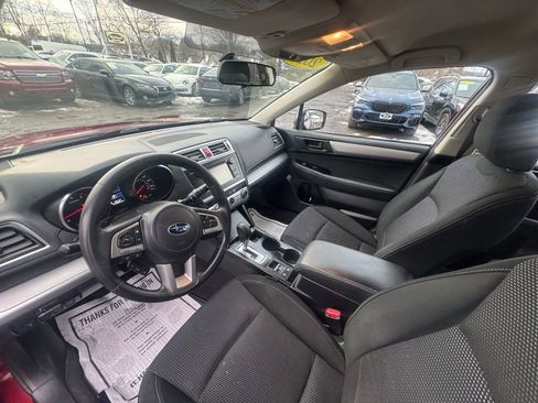 Used 2017 Subaru Outback 2.5i AWD/4WD image 33