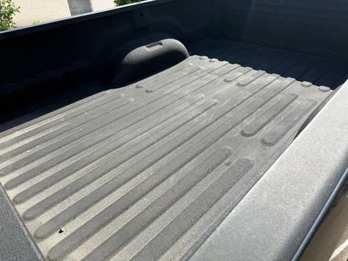 Used 2016 RAM 2500 Tradesman w/ Chrome Appearance Group image 9