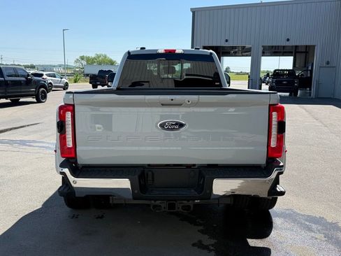 New 2026 Ford F350 4x4 Crew Cab DRW Super Duty image 37