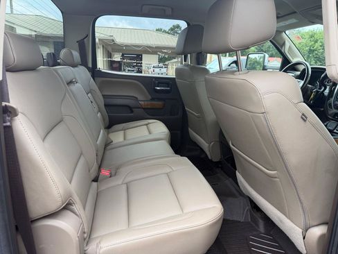 Used 2018 GMC Sierra 2500 SLT w/ Duramax Plus Package AWD/4WD image 14