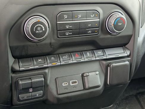 Used 2023 Chevrolet Silverado 1500 Custom RWD image 17